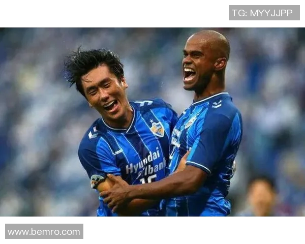 柏斯波利斯与蔚山现代激战在即谁能在亚冠赛场上笑到最后